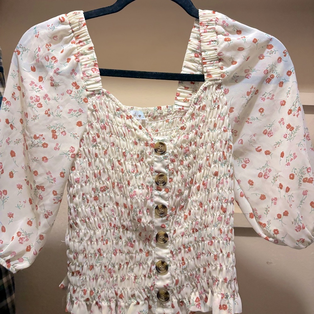 Beige floral false buttons mesh top